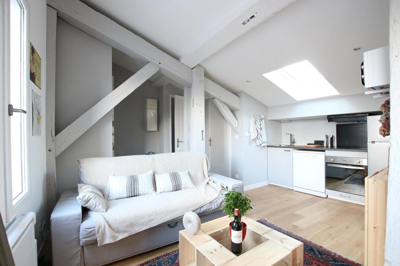 Guestready - Sunny Attic Apt Near Grand Theatre Bordeaux Exteriör bild
