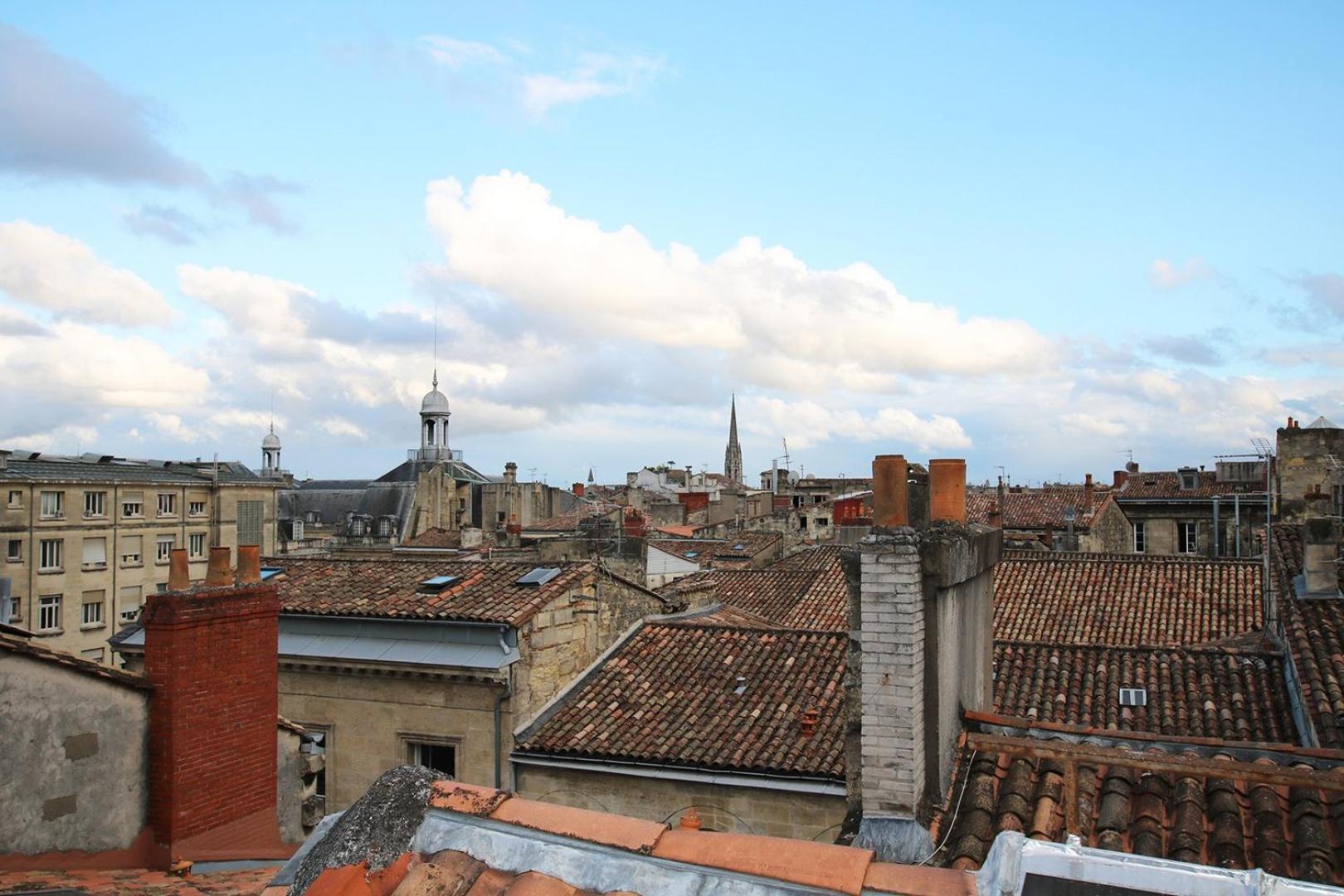 Guestready - Sunny Attic Apt Near Grand Theatre Bordeaux Exteriör bild