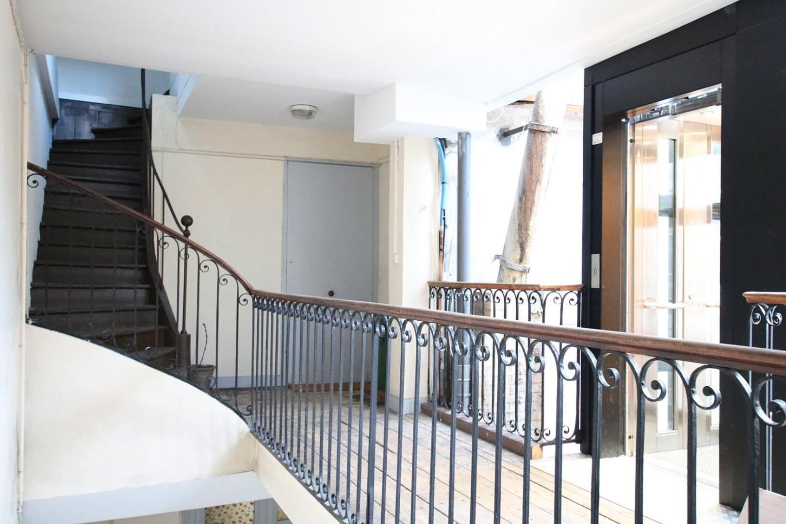 Guestready - Sunny Attic Apt Near Grand Theatre Bordeaux Exteriör bild
